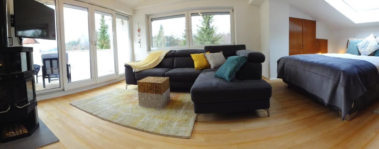 Baker'S Pond Loft Apartment เวลเดน อัม เวิร์ทเทอร์ซี ภายนอก รูปภาพ